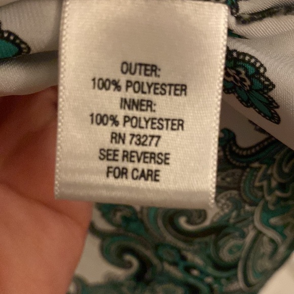 Like NEW Dana Buckman top w/Paisley Design - size S - Picture 3 of 4